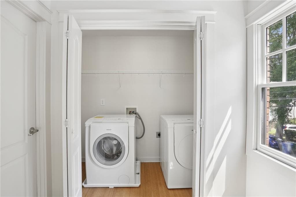2 bedroom, 2 bathroom, 1,300 sq ft triplex for rent at 292 Fortune Street C, Atlanta, GA 30312 for $2,750 a month — photo 6