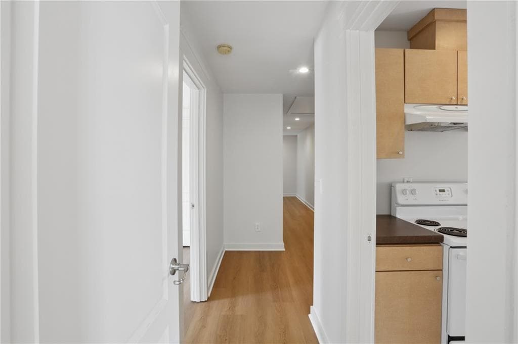 2 bedroom, 2 bathroom, 1,300 sq ft triplex for rent at 292 Fortune Street C, Atlanta, GA 30312 for $2,750 a month — photo 7