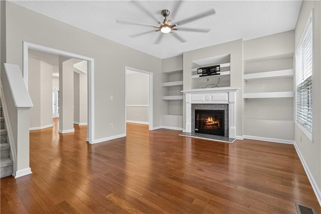 3 bedroom, 4 bathroom, 2,538 sq ft townhouse sold at 6386 Olmadison Place, Atlanta, GA 30349