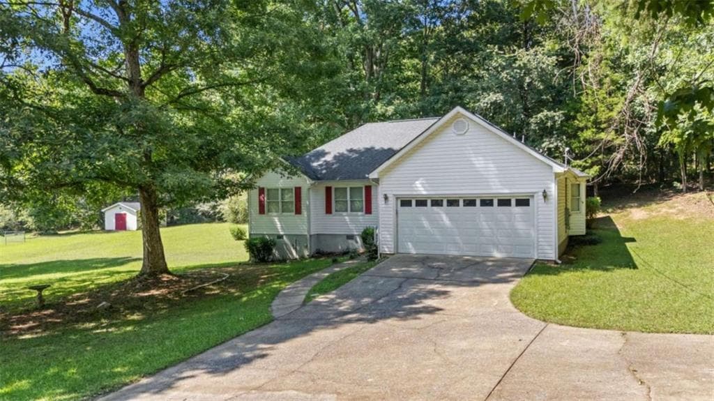 3 bedroom, 2 bathroom, 1,438 sq ft single family residence for sale at 230 Michael Boulevard, Cedartown, GA 30125 — photo 2