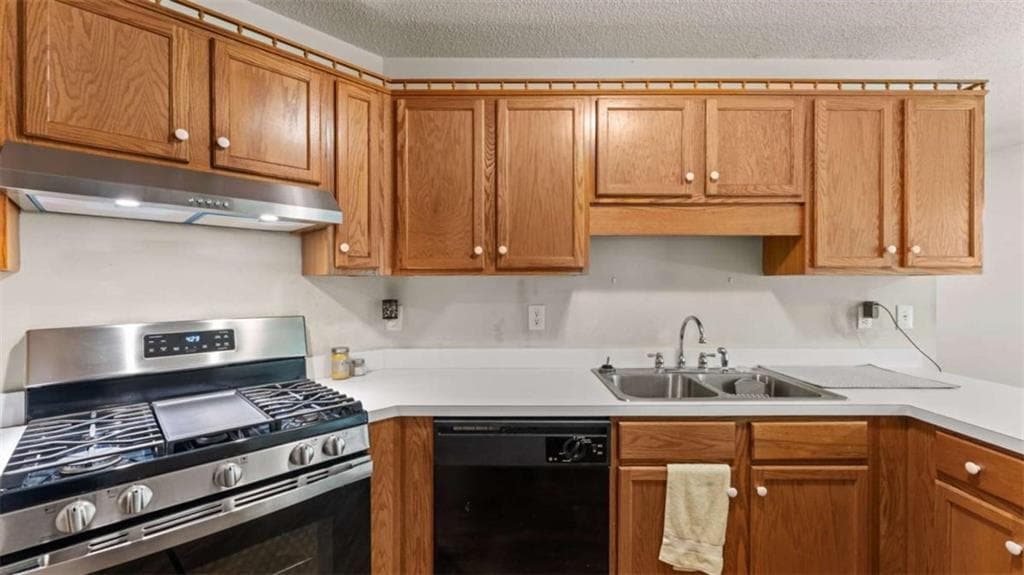 3 bedroom, 2 bathroom, 1,438 sq ft single family residence for sale at 230 Michael Boulevard, Cedartown, GA 30125 — photo 6