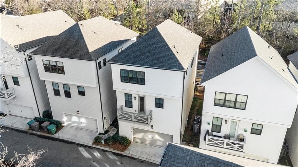 4 bedroom, 4 bathroom, 2,412 sq ft single family residence for sale at 2357 Rover Court, Atlanta, GA 30317 — photo 3