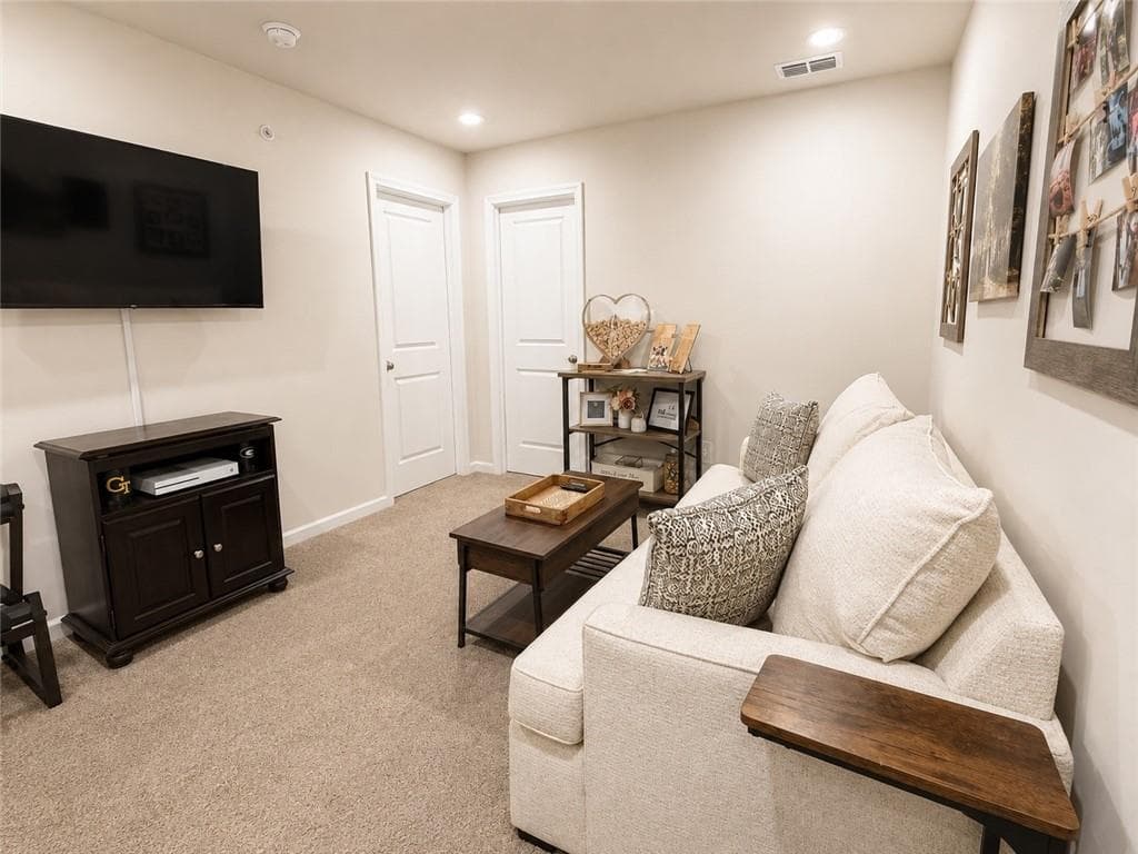 3 bedroom, 3 bathroom, 1,868 sq ft townhouse for sale at 6395 Apalachee Way, Smyrna, GA 30126 — photo 10