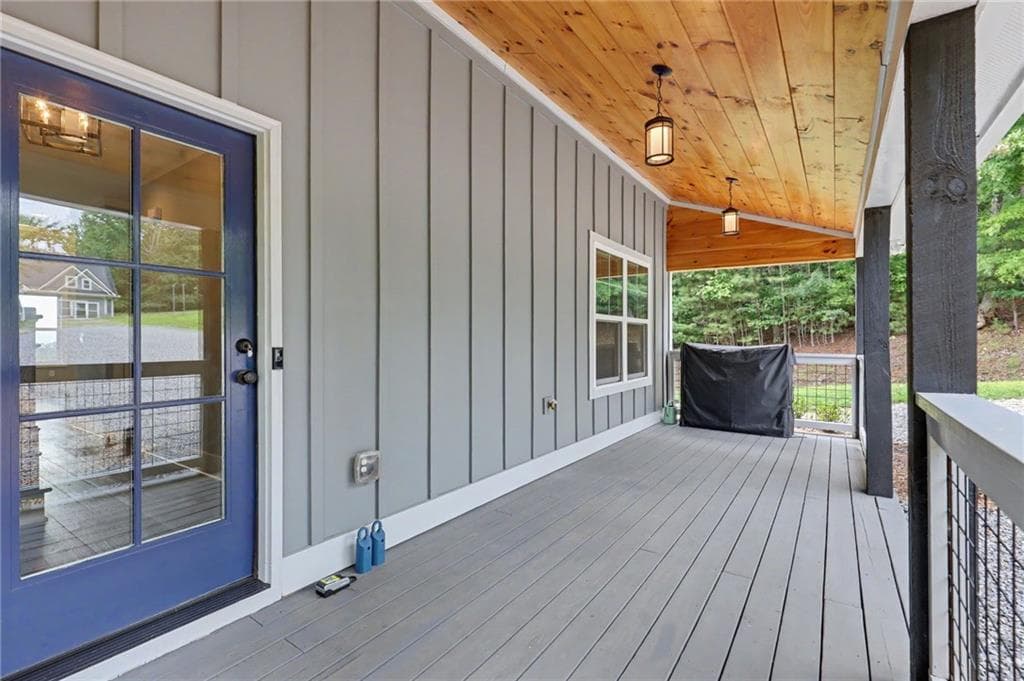 4 bedroom, 4 bathroom, 2,612 sq ft single family residence for sale at 9 Queens Court, Blairsville, GA 30512 — photo 9