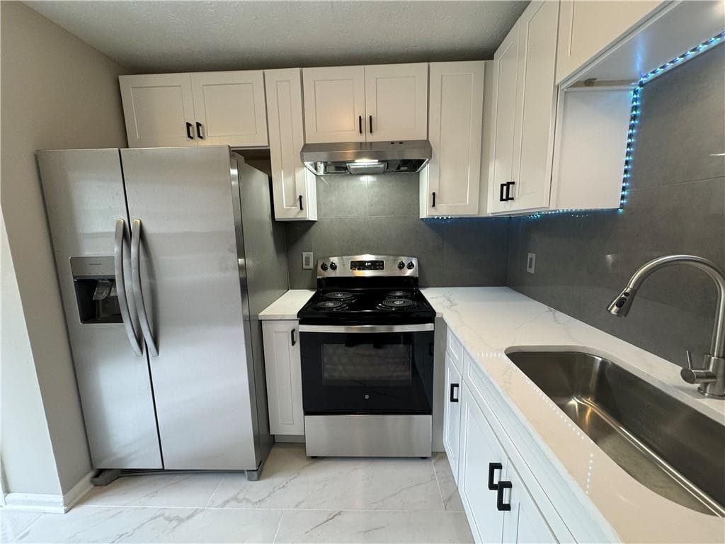 duplex for sale at 5223 Ridge Forest Drive, Stone Mountain, GA 30083 — photo 4