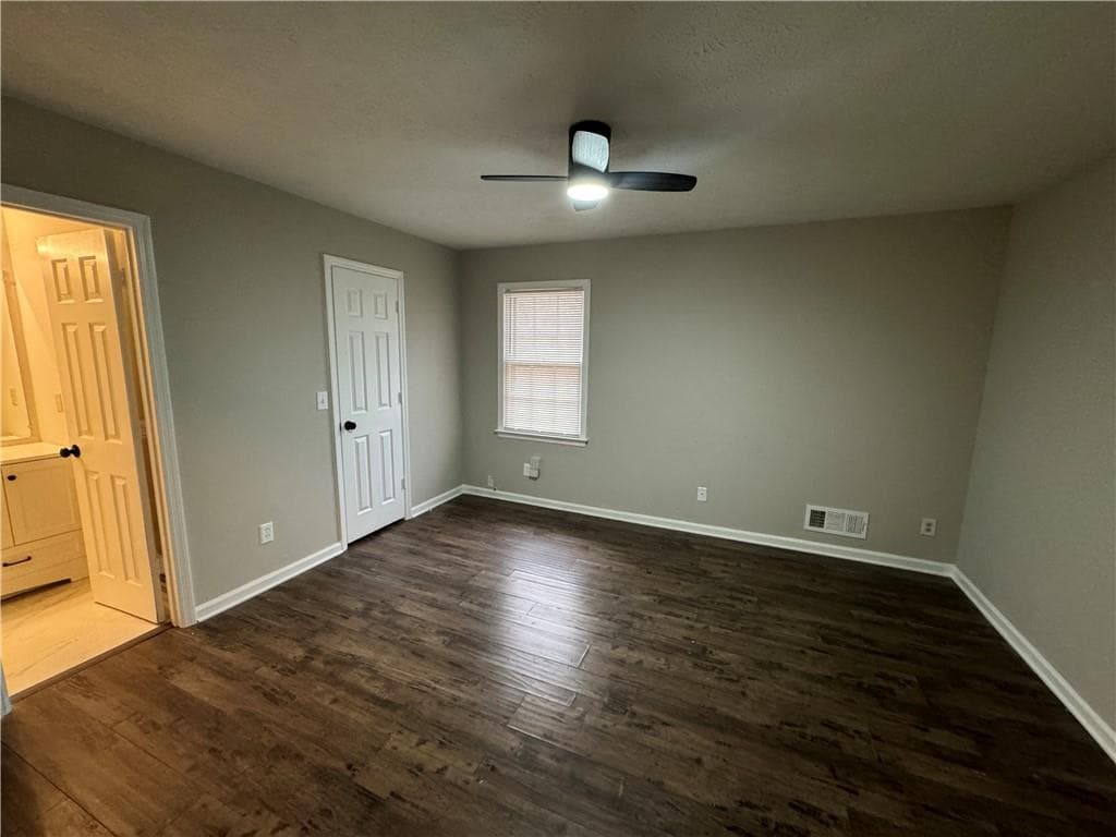 duplex for sale at 5223 Ridge Forest Drive, Stone Mountain, GA 30083 — photo 7