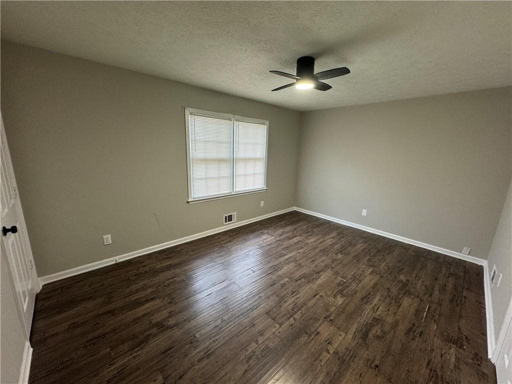duplex for sale at 5223 Ridge Forest Drive, Stone Mountain, GA 30083 — photo 9