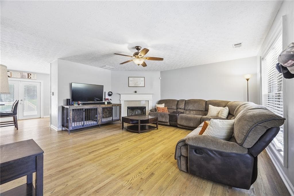 3 bedroom, 2 bathroom, 1,653 sq ft single family residence for sale at 515 Creek View Place, Mcdonough, GA 30252 — photo 9