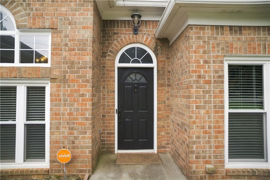 3 bedroom, 2 bathroom, 1,791 sq ft single family residence for sale at 3505 Garden Walk Ln, Loganville, GA 30052 — photo 3