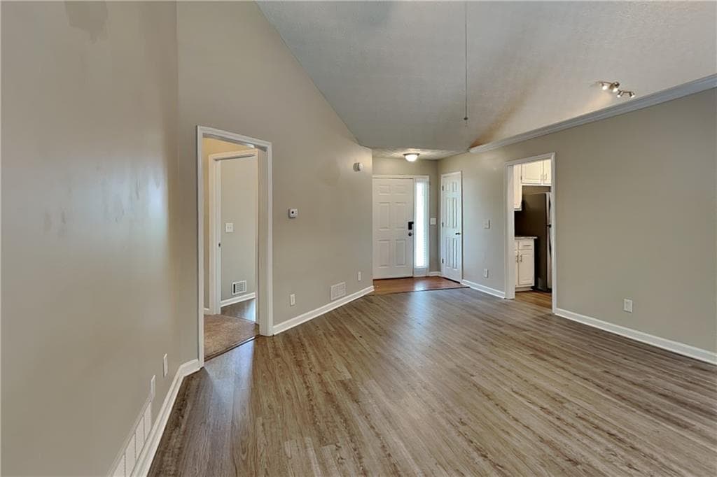 3 bedroom, 2 bathroom, 1,398 sq ft single family residence for rent at 405 Etowah Valley Way, Woodstock, GA 30189 for $2,100 a month — photo 2