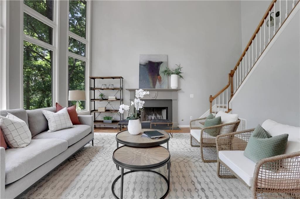 6 bedroom, 4 bathroom, 4,000 sq ft single family residence under contract at 1950 Woods River Lane, Duluth, GA 30097 — photo 6