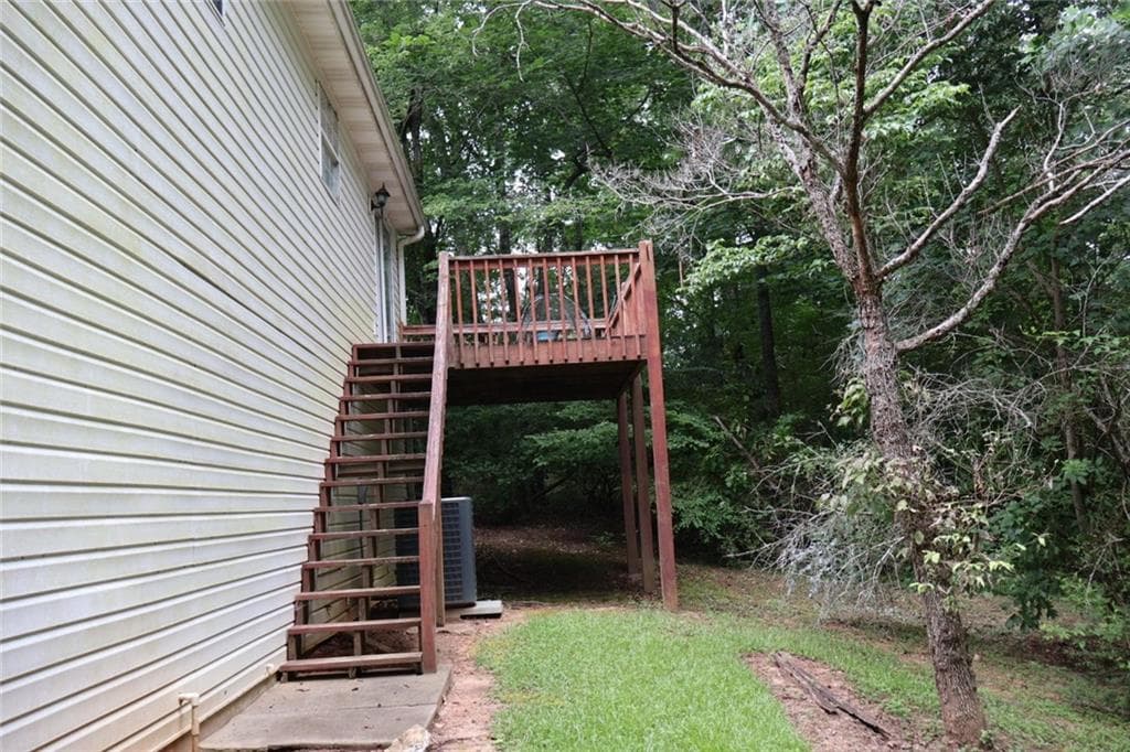 3 bedroom, 2 bathroom, 1,158 sq ft single family residence under contract at 8748 Jenkins Road, Douglasville, GA 30187 — photo 4