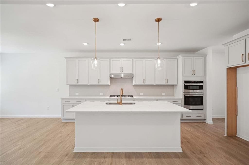 5 bedroom, 4 bathroom, 3,214 sq ft single family residence under contract at 6225 Kismet Road, Buford, GA 30518 — photo 6