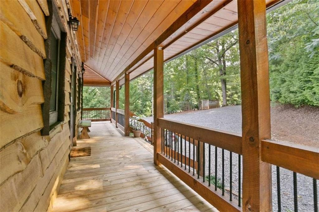 3 bedroom, 5 bathroom, 2,936 sq ft single family residence for sale at 231 Kyle Road, Blue Ridge, GA 30513 — photo 8