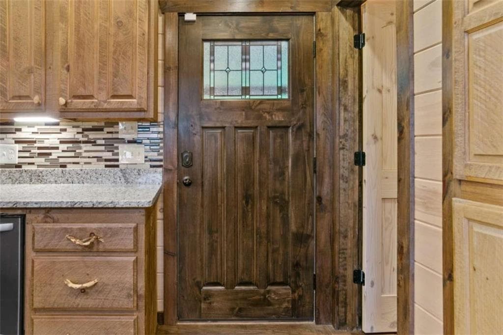 3 bedroom, 5 bathroom, 2,936 sq ft single family residence for sale at 231 Kyle Road, Blue Ridge, GA 30513 — photo 10