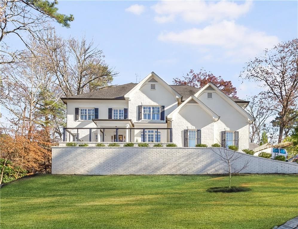 6 bedroom, 6 bathroom single family residence for rent at 2991 Sequoyah Drive, Atlanta, GA 30327 for $14,500 a month — photo 7