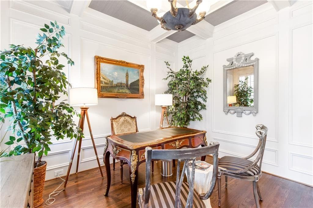 6 bedroom, 6 bathroom single family residence for rent at 2991 Sequoyah Drive, Atlanta, GA 30327 for $14,500 a month — photo 8