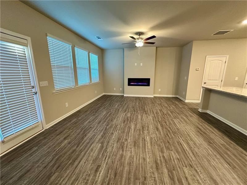 3 bedroom, 3 bathroom, 1,800 sq ft single family residence for rent at 252 Whitetail Circle, Canton, GA 30115 for $2,250 a month — photo 2