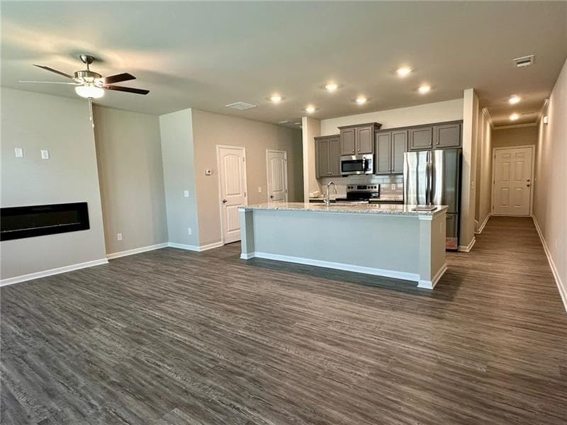 3 bedroom, 3 bathroom, 1,800 sq ft single family residence for rent at 252 Whitetail Circle, Canton, GA 30115 for $2,250 a month — photo 4