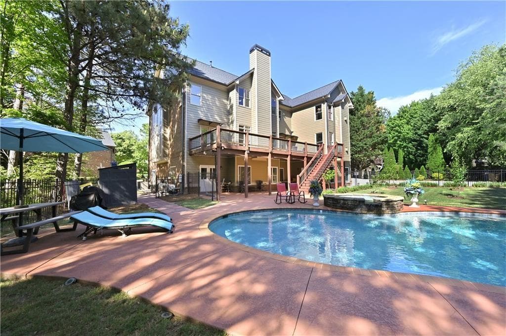 9 bedroom, 7 bathroom, 6,511 sq ft single family residence under contract at 3160 Rock Manor Way, Buford, GA 30519 — photo 3