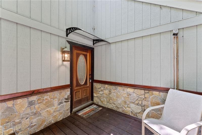 3 bedroom, 2 bathroom, 1,135 sq ft single family residence for rent at 17 Dach Bruecke Gasse, Helen, GA 30545 for $2,500 a month — photo 8