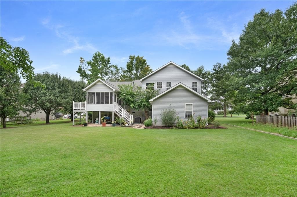 4 bedroom, 3 bathroom, 2,380 sq ft single family residence under contract at 154 Honeysuckle Drive, Calhoun, GA 30701 — photo 9