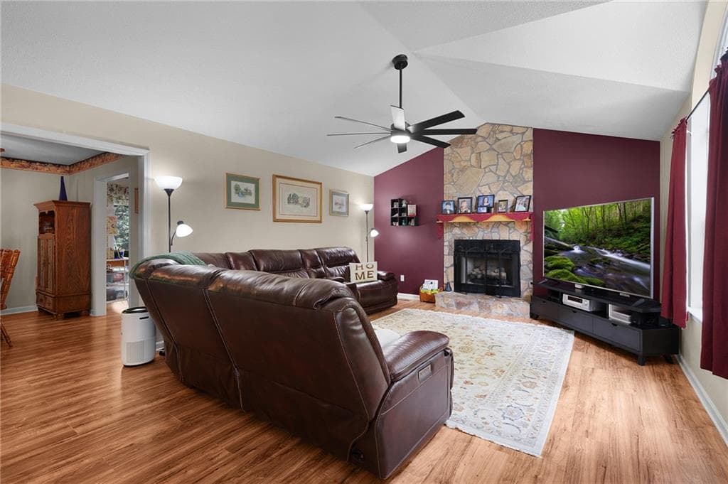 4 bedroom, 3 bathroom, 2,380 sq ft single family residence under contract at 154 Honeysuckle Drive, Calhoun, GA 30701 — photo 10
