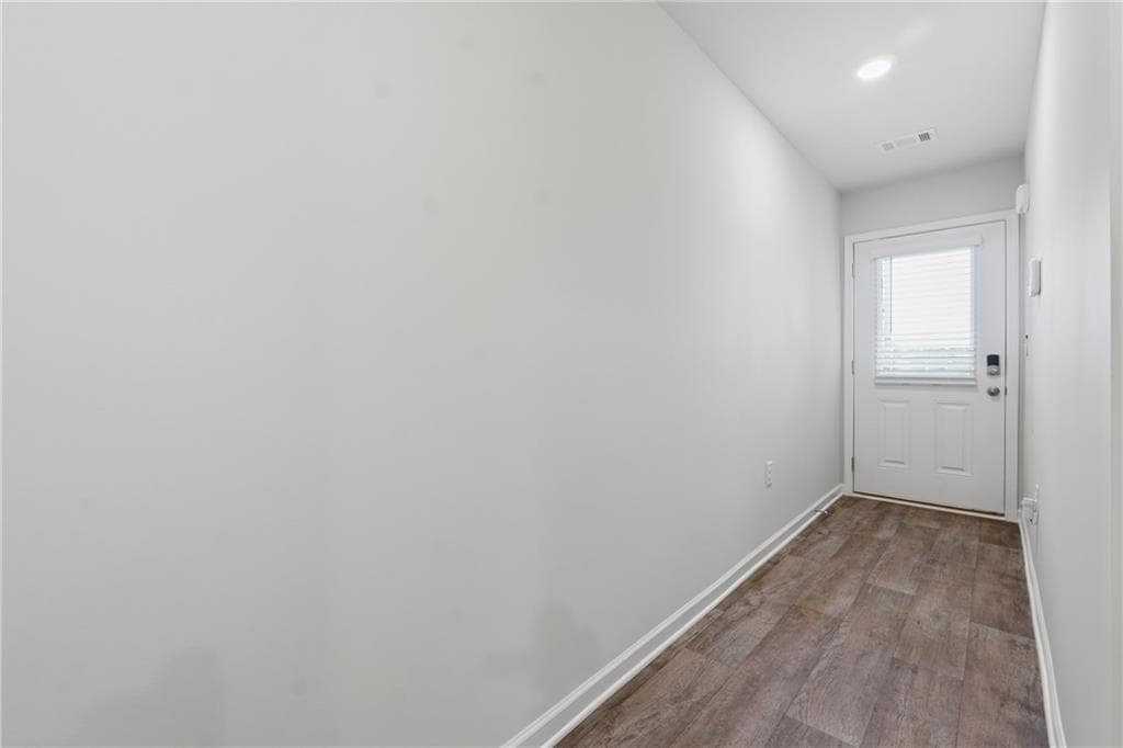 3 bedroom, 3 bathroom, 1,579 sq ft townhouse for sale at 216 Norchester Avenue, Hogansville, GA 30230 — photo 3