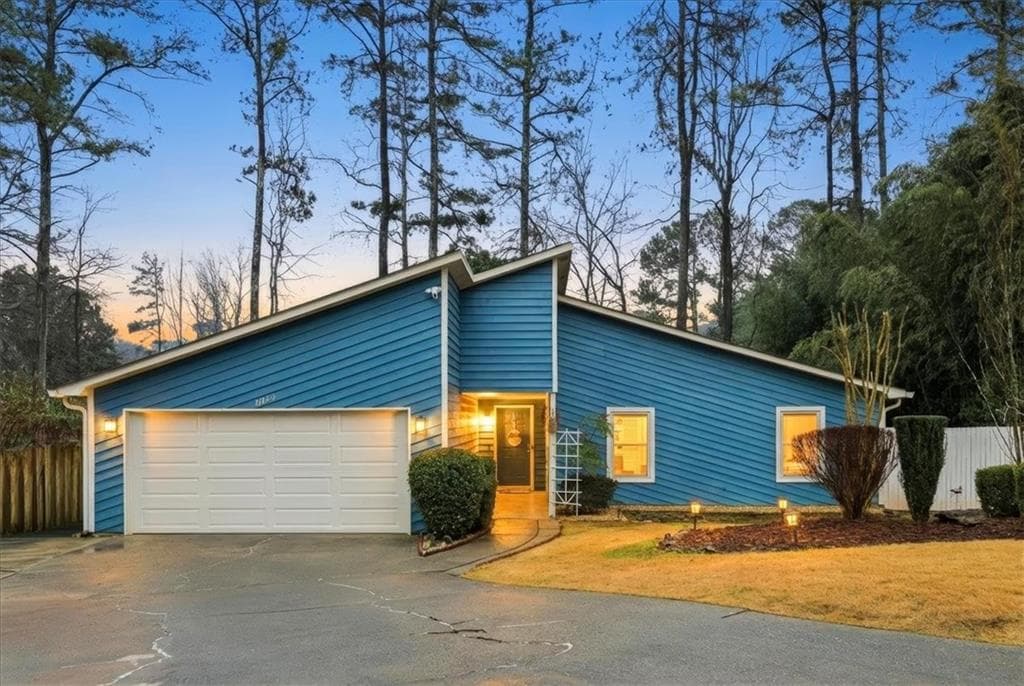 3 bedroom, 2 bathroom, 1,746 sq ft single family residence for rent at 2025 Kristian Way, Roswell, GA 30076 for $2,700 a month — photo 1 of 27