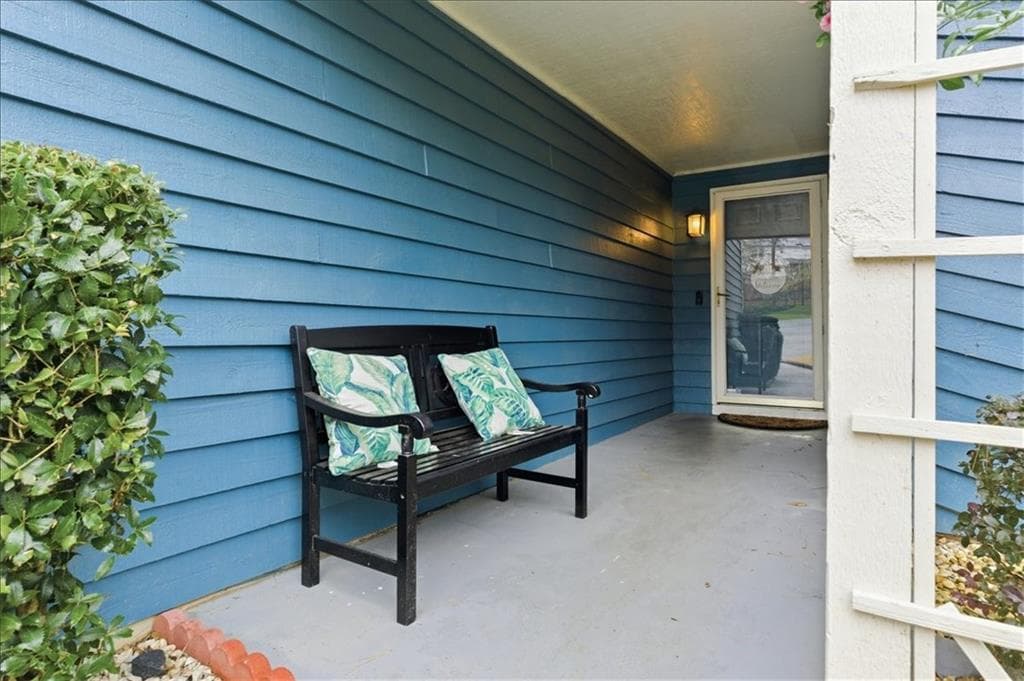 3 bedroom, 2 bathroom, 1,746 sq ft single family residence for rent at 2025 Kristian Way, Roswell, GA 30076 for $2,700 a month — photo 4