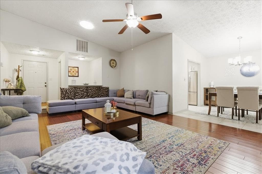 3 bedroom, 2 bathroom, 1,746 sq ft single family residence for rent at 2025 Kristian Way, Roswell, GA 30076 for $2,700 a month — photo 8