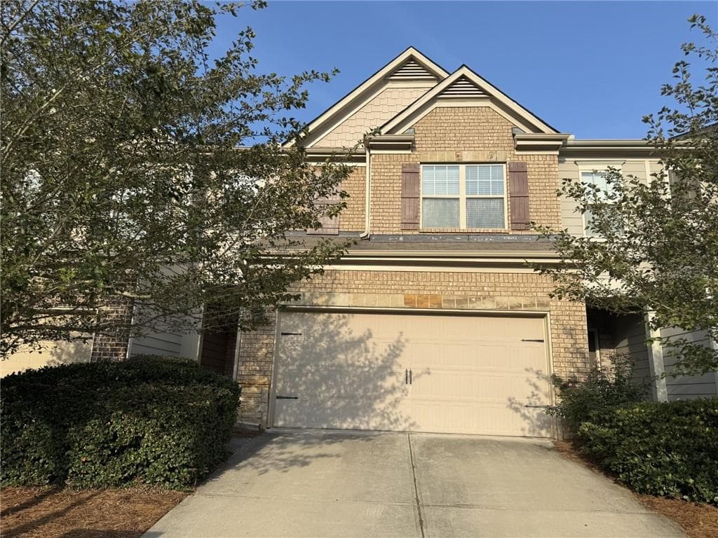 3 bedroom, 3 bathroom, 2,018 sq ft townhouse for rent at 3160 Cross Creek Drive, Cumming, GA 30040 for $2,450 a month — photo 1 of 26