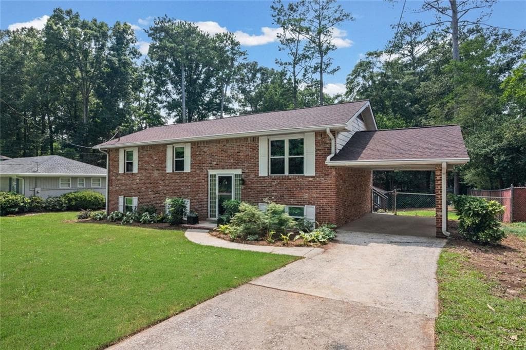 4 bedroom, 2 bathroom, 2,160 sq ft single family residence for sale at 1342 Atterberry Place, Decatur, GA 30033 — photo 3