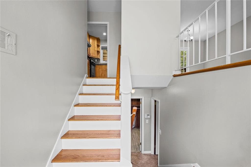 4 bedroom, 2 bathroom, 2,160 sq ft single family residence for sale at 1342 Atterberry Place, Decatur, GA 30033 — photo 5