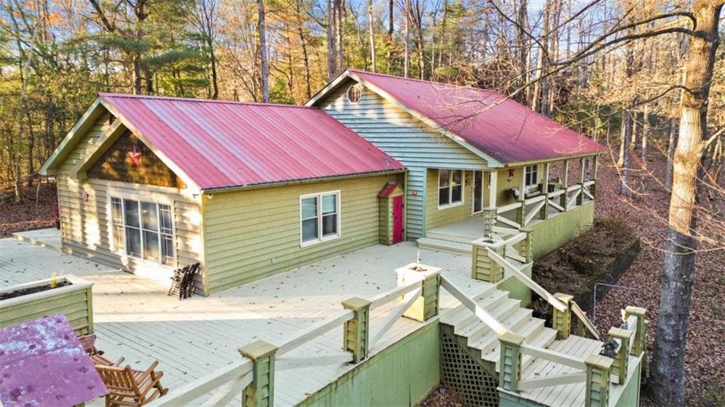 3 bedroom, 3 bathroom, 2,080 sq ft single family residence for sale at 143 Kaely Drive, Mineral Bluff, GA 30559 — photo 2