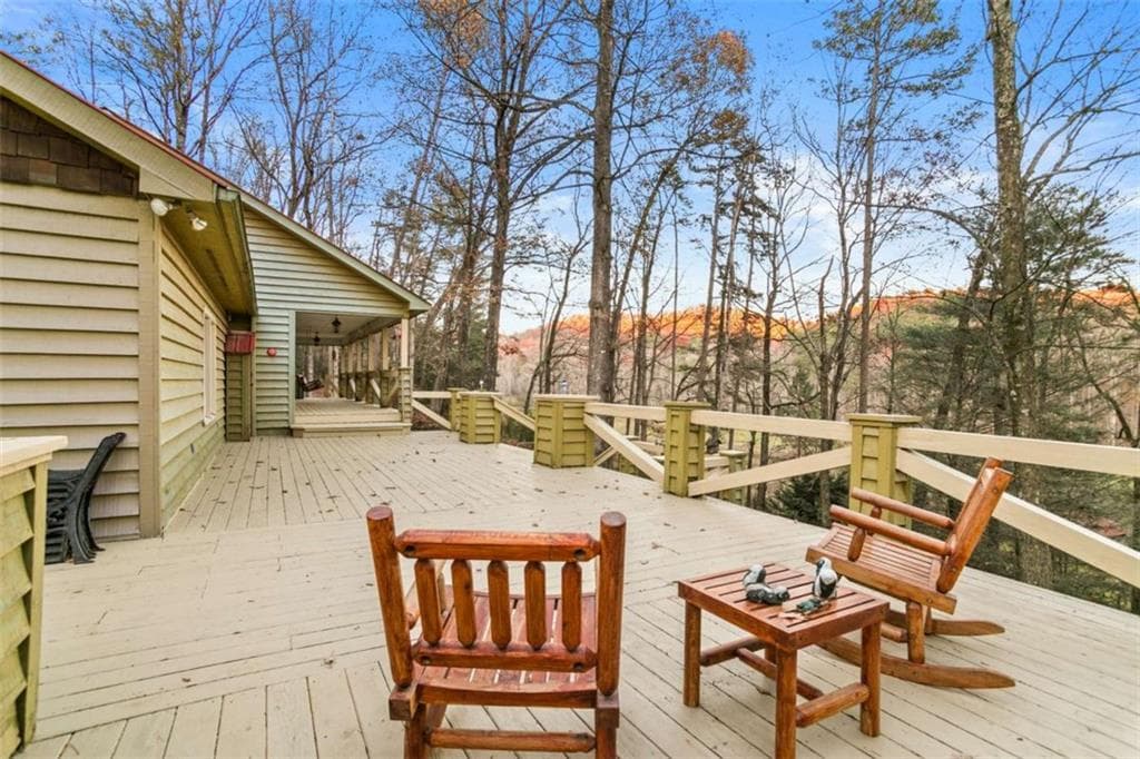 3 bedroom, 3 bathroom, 2,080 sq ft single family residence for sale at 143 Kaely Drive, Mineral Bluff, GA 30559 — photo 7