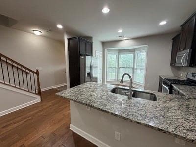 3 bedroom, 5 bathroom, 1,993 sq ft townhouse for rent at 4292 Tacoma Trace, Suwanee, GA 30024 for $2,700 a month — photo 4