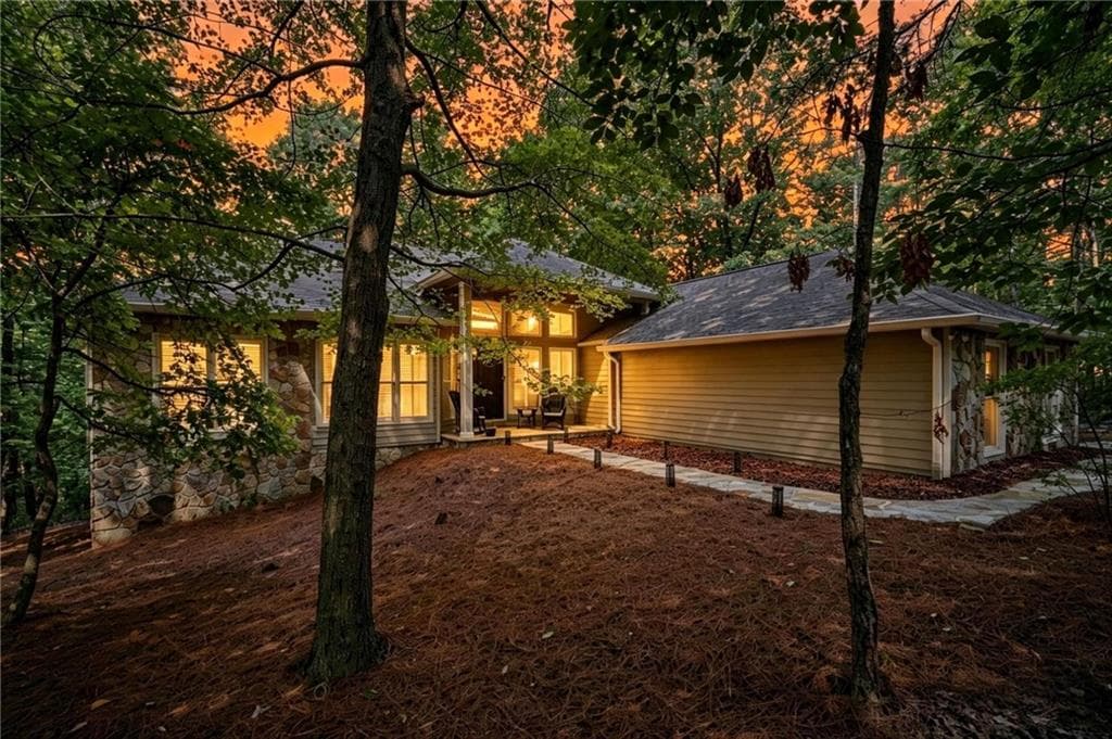 4 bedroom, 2 bathroom, 2,390 sq ft single family residence for sale at 523 Cherokee Trail, Big Canoe, GA 30143 — photo 1 of 38