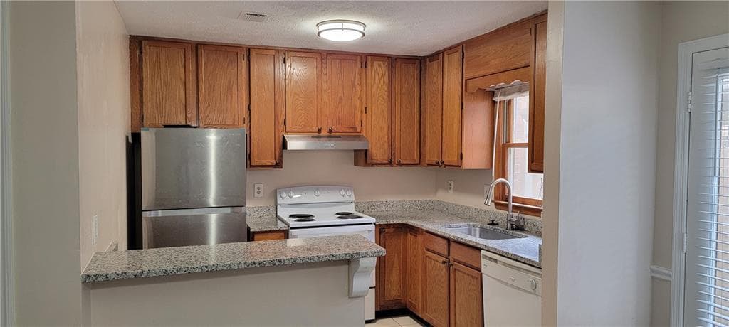 2 bedroom, 3 bathroom, 1,280 sq ft townhouse for rent at 4131 Quincey Lane, Duluth, GA 30096 for $1,800 a month — photo 4