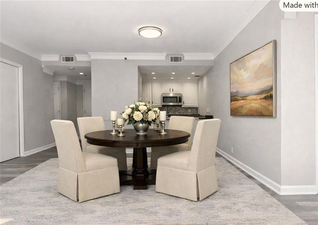 2 bedroom, 2 bathroom, 1,265 sq ft condominium for sale at 3481 Lakeside Drive 2303, Atlanta, GA 30326 — photo 2