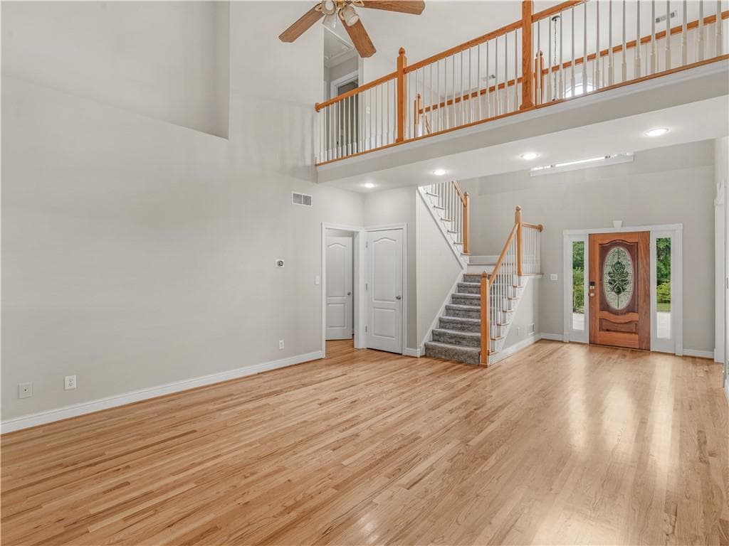 4 bedroom, 3 bathroom, 2,364 sq ft single family residence under contract at 1445 Lake Forest Lane, Mcdonough, GA 30253 — photo 7