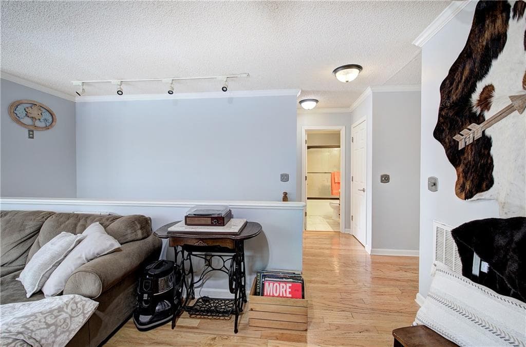 2 bedroom, 2 bathroom, 1,357 sq ft condominium for sale at 272 Mount Vernon Drive, Calhoun, GA 30701 — photo 7