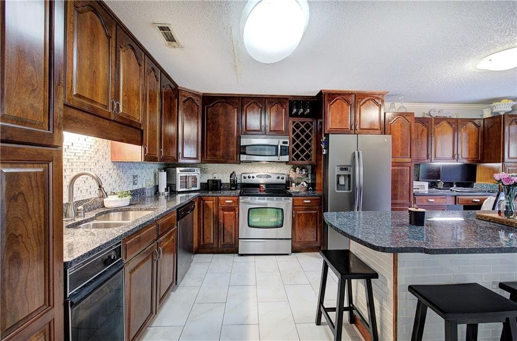 2 bedroom, 2 bathroom, 1,357 sq ft condominium for sale at 272 Mount Vernon Drive, Calhoun, GA 30701 — photo 9