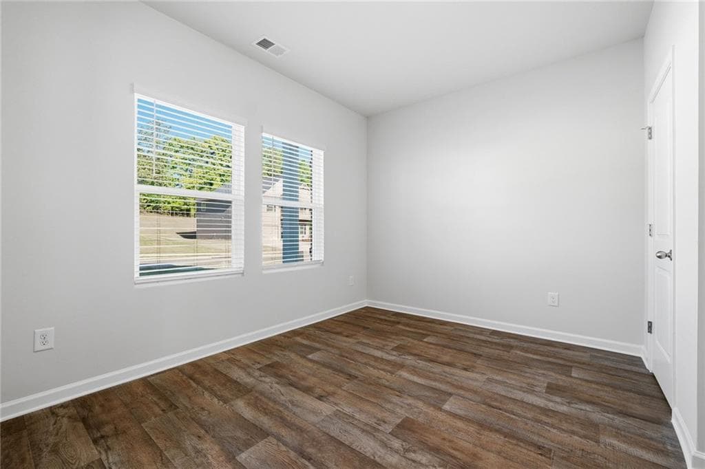4 bedroom, 3 bathroom, 2,345 sq ft single family residence for sale at 439 RIVER WALK FARM Parkway, Covington, GA 30014 — photo 4