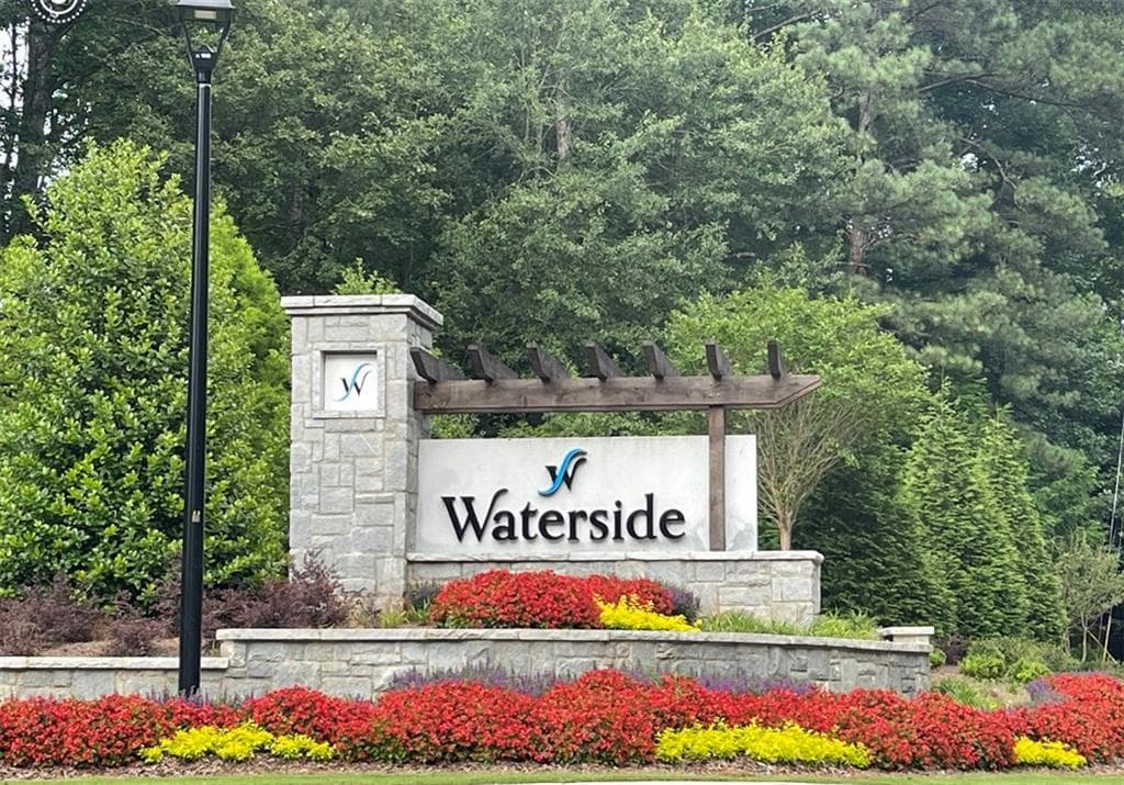 1 bedroom, 2 bathroom, 1,408 sq ft condominium for sale at 5008 Shirley Oaks Drive 290, Peachtree Corners, GA 30092 — photo 2