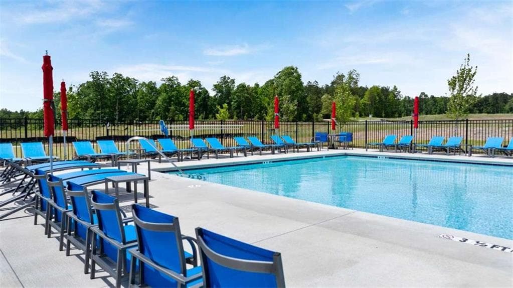 5 bedroom, 3 bathroom, 2,511 sq ft single family residence for sale at 857 Trillium Drive, Locust Grove, GA 30248 — photo 3