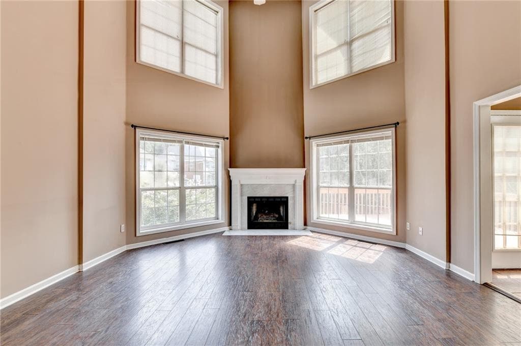 6 bedroom, 5 bathroom single family residence for rent at 2899 Savannah Walk Lane, Suwanee, GA 30024 for $3,200 a month — photo 10