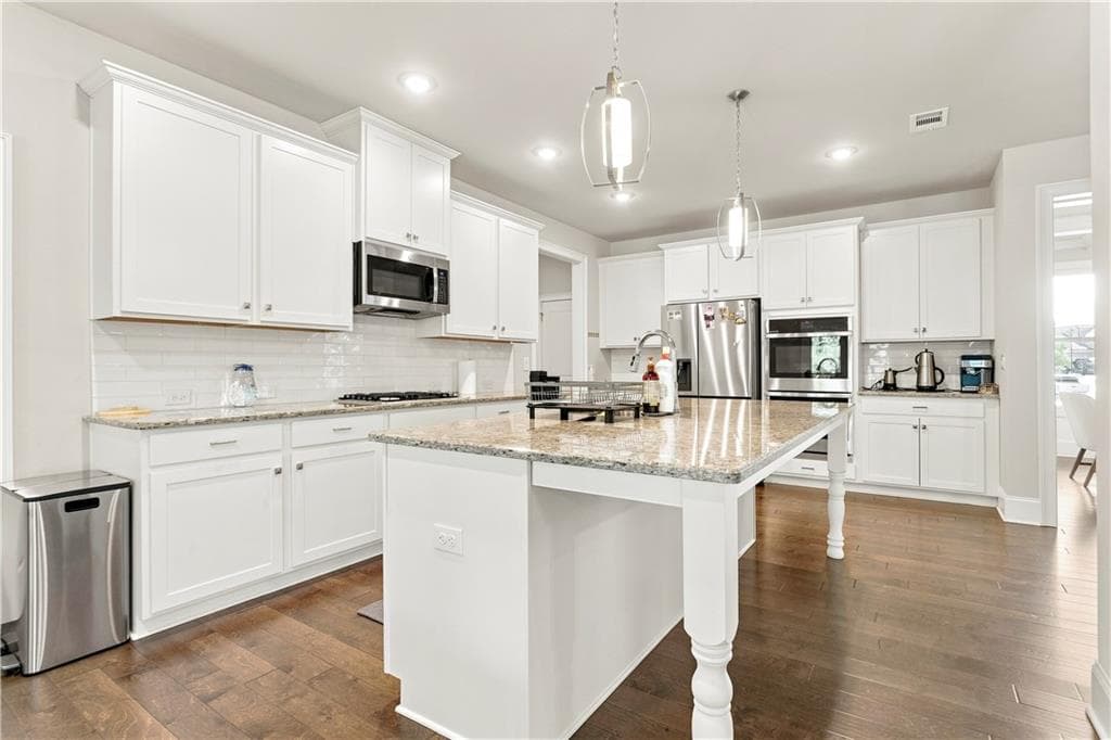 5 bedroom, 4 bathroom, 3,932 sq ft single family residence for sale at 4145 Gold Hill Lane, Cumming, GA 30040 — photo 4