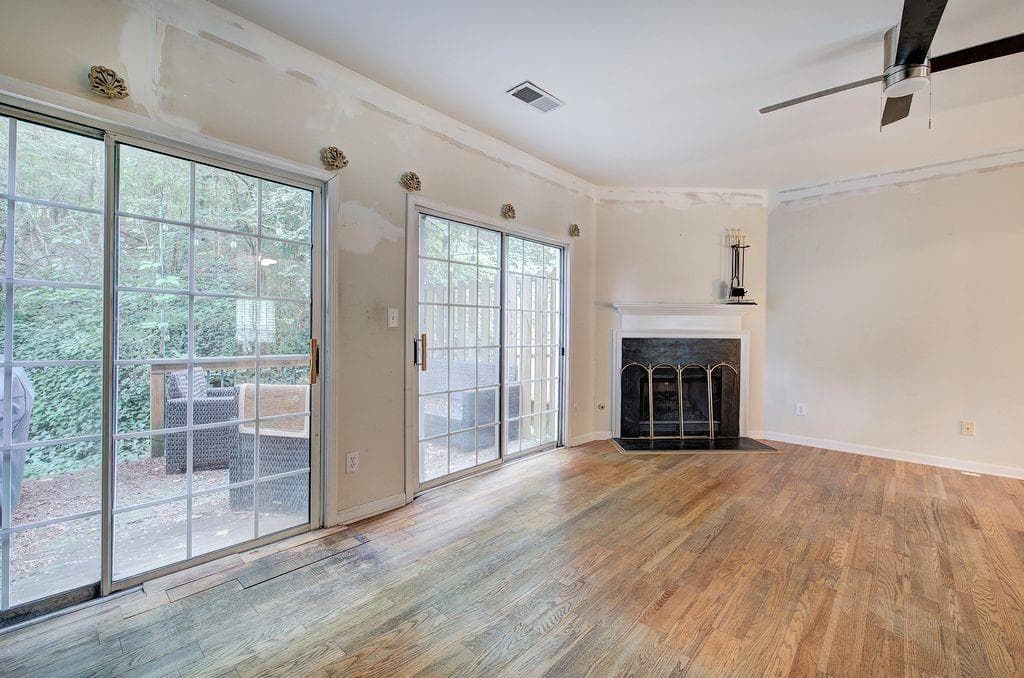 2 bedroom, 3 bathroom, 1,424 sq ft townhouse for sale at 4144 Spring Cove Drive, Duluth, GA 30097 — photo 4