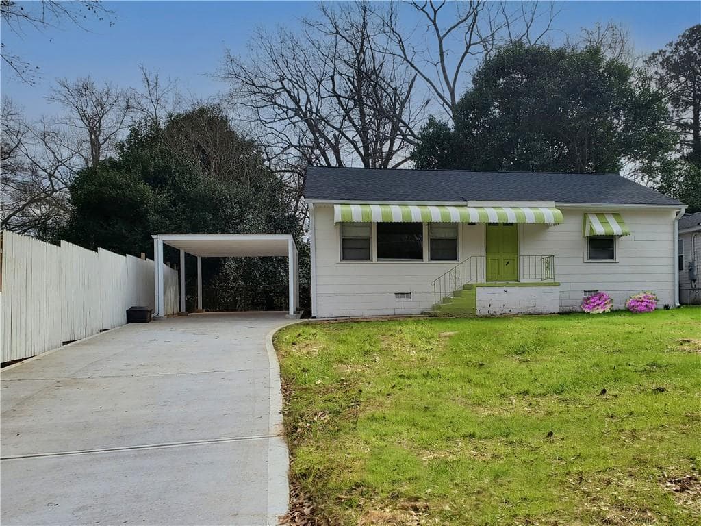 2 bedroom, 1 bathroom, 825 sq ft single family residence for rent at 3018 Grand Avenue, Atlanta, GA 30315 for $1,300 a month — photo 1 of 15